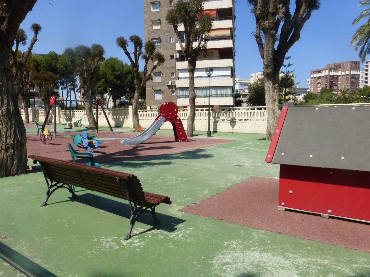 アリカンテFamily And Friends - San Juan Playaアパートメント エクステリア 写真
