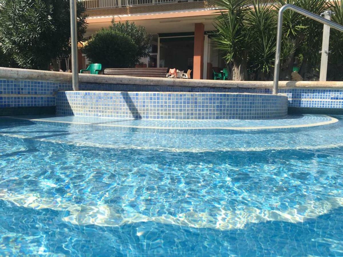 アリカンテFamily And Friends - San Juan Playaアパートメント エクステリア 写真
